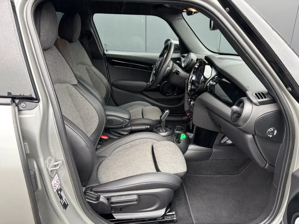 Mini Cooper 1.5 Aut. 5-Drs 1e Eig. Leder LED Camera Ca uit 2022, foto 2
