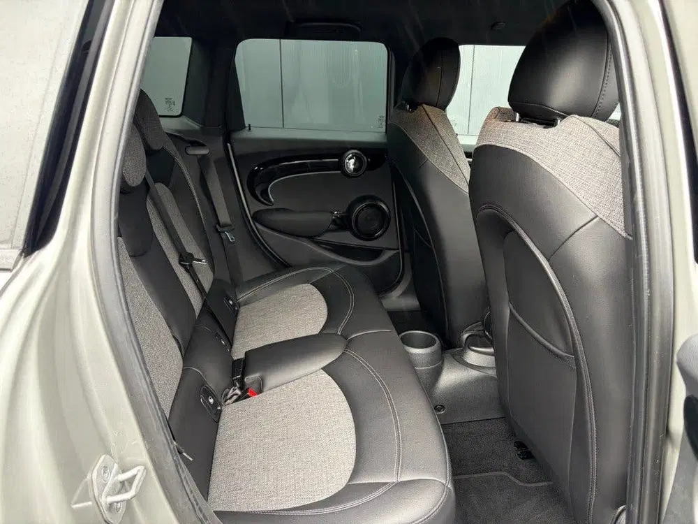 Mini Cooper 1.5 Aut. 5-Drs 1e Eig. Leder LED Camera Ca uit 2022, foto 3