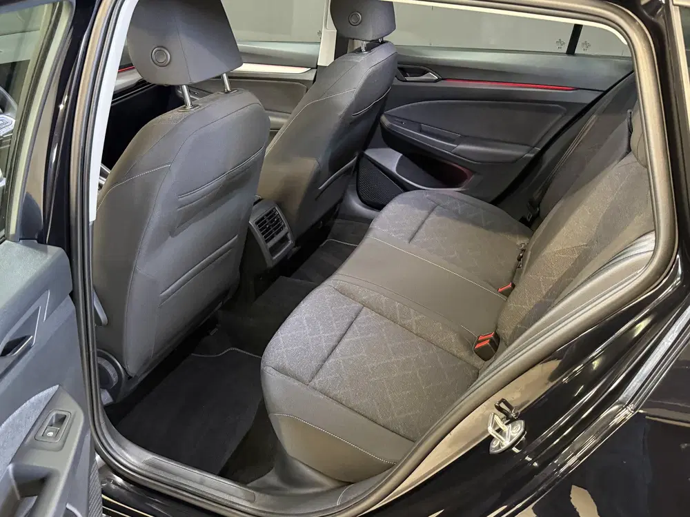 Volkswagen Golf 1.0 TSI Life uit 2024, foto 9