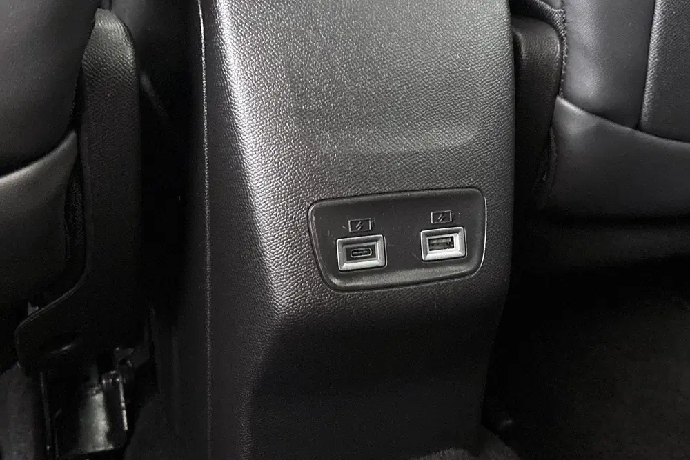 Peugeot 2008 1.2 Hybrid 136 GT Panoramadak Camera Keyle uit 2025, foto 12