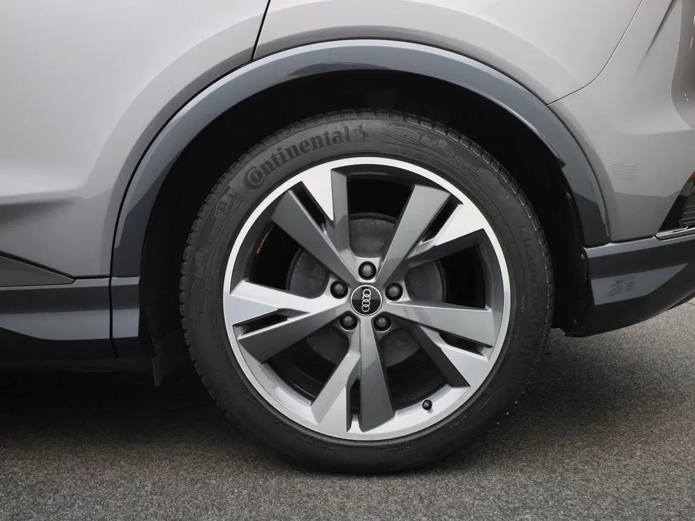 Audi Q4 e-tron 35 S edition 55 kWh 170 PK uit 2021, foto 10