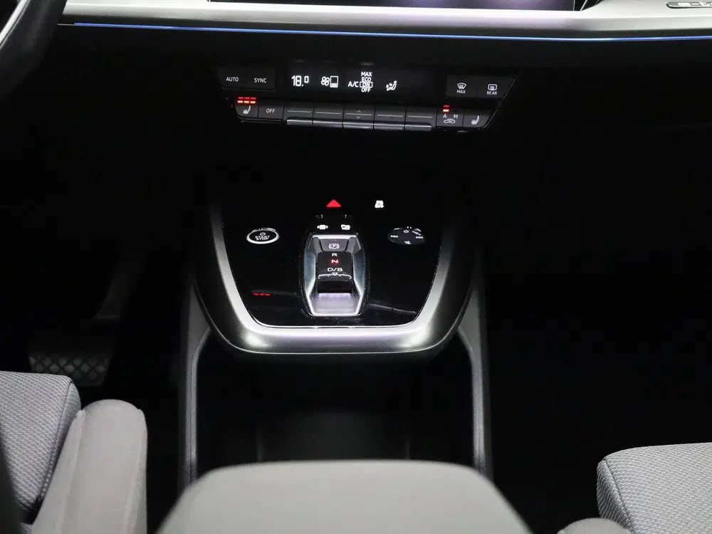 Audi Q4 e-tron 35 S edition 55 kWh 170 PK uit 2021, foto 14