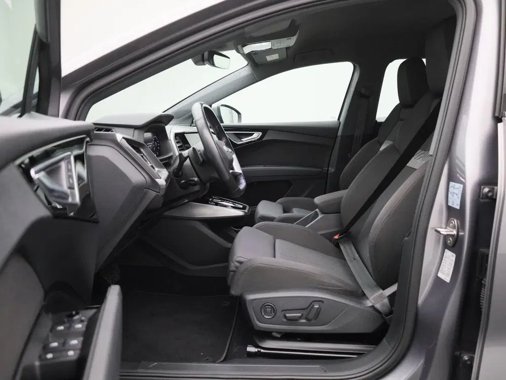 Audi Q4 e-tron 35 S edition 55 kWh 170 PK uit 2021, foto 15