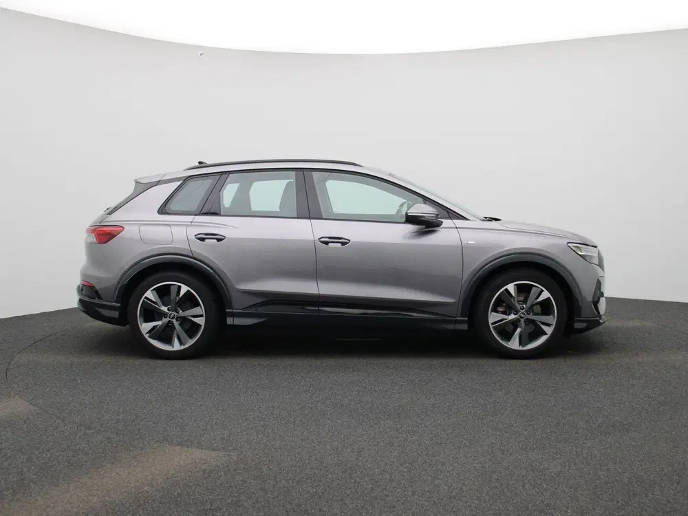 Audi Q4 e-tron 35 S edition 55 kWh 170 PK uit 2021, foto 6