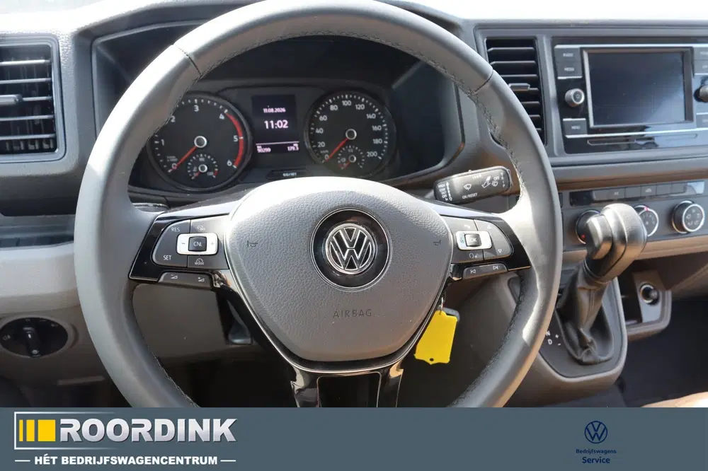 Volkswagen Crafter 35 automaat uit 2024, foto 13