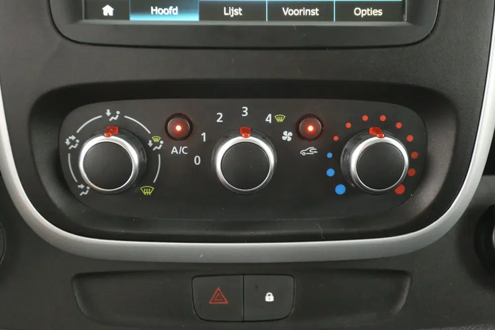 Renault Trafic 2.0 dCi 145PK T29 L2H1 uit 2020, foto 14