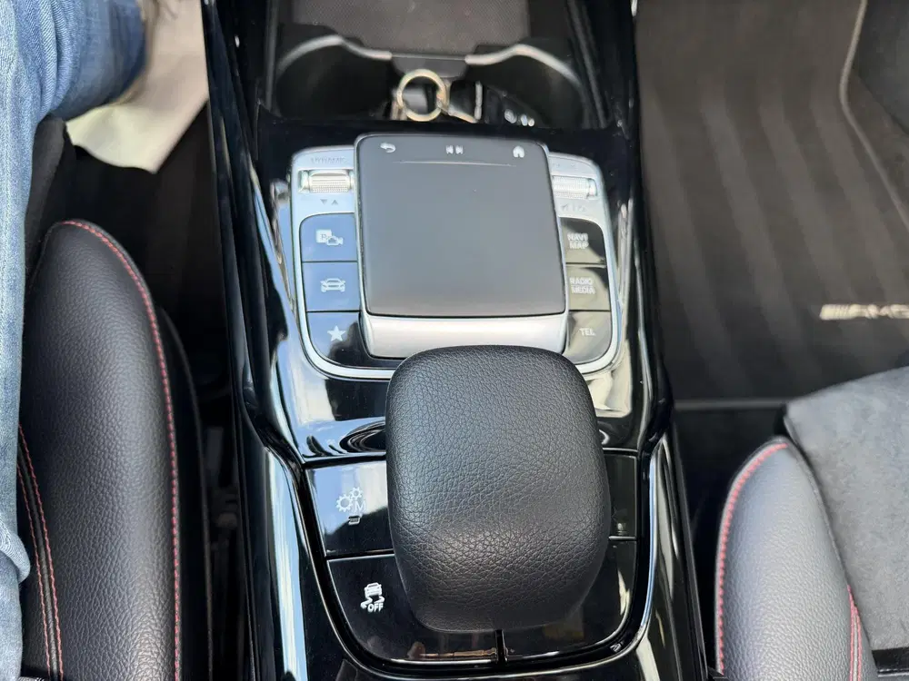 Mercedes-Benz A-Klasse AMG 35 4MATIC Premium PANORAMADAK uit 2019, foto 15