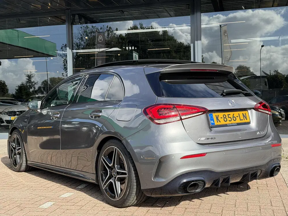 Mercedes-Benz A-Klasse AMG 35 4MATIC Premium PANORAMADAK uit 2019, foto 3