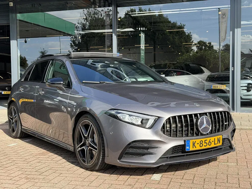 Mercedes-Benz A-Klasse AMG 35 4MATIC Premium PANORAMADAK uit 2019, foto 4