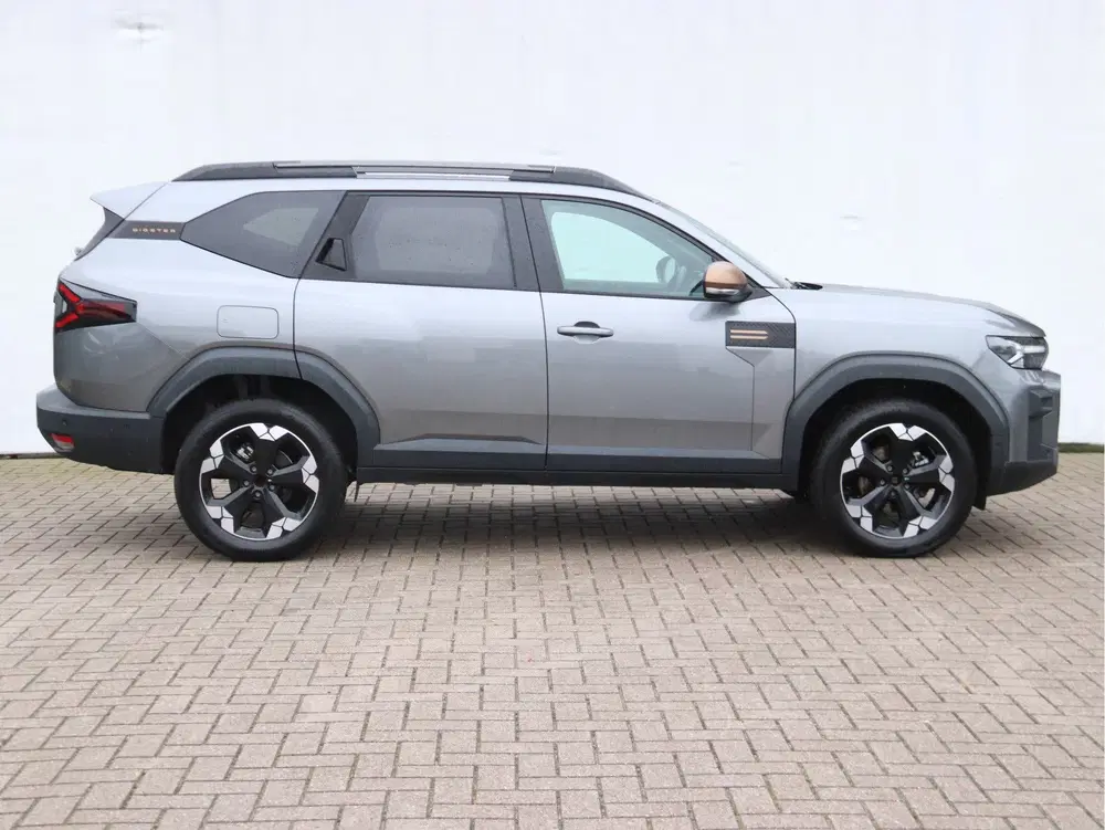 Dacia Bigster 1.8 Hybrid 155 Extreme AUTOMAAT uit 2025, foto 4