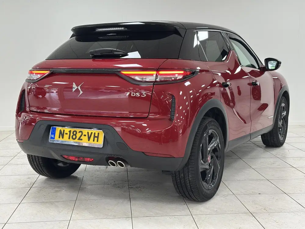 DS Automobiles DS 3 Crossback DS 3 Crossback 1.2 PureTech Performance Li uit 2022, foto 2