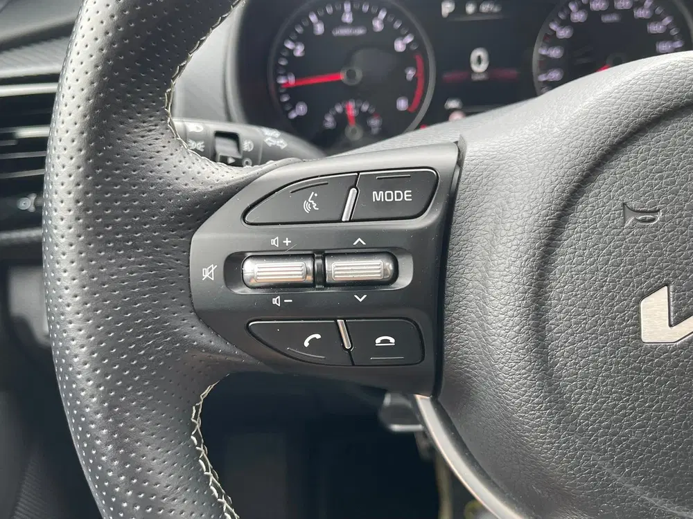 Kia Stonic 1.0 T-GDi MHEV GT-Line l PANO l STOELVERW. uit 2023, foto 15