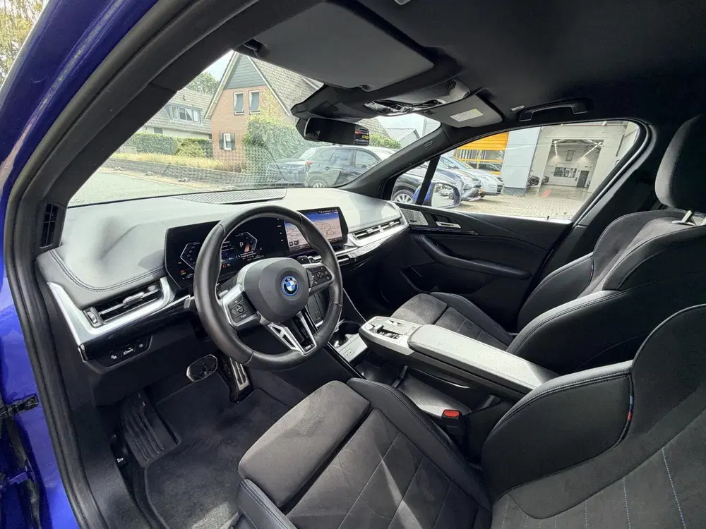 BMW 2-serie Active Tourer 225e xDrive 245PK M-Sport•Ma uit 2023, foto 12