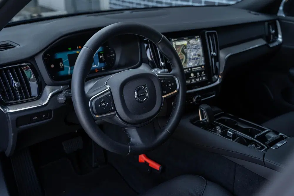 Volvo V60 T6 Plug-in hybrid AWD Essential uit 2026, foto 13