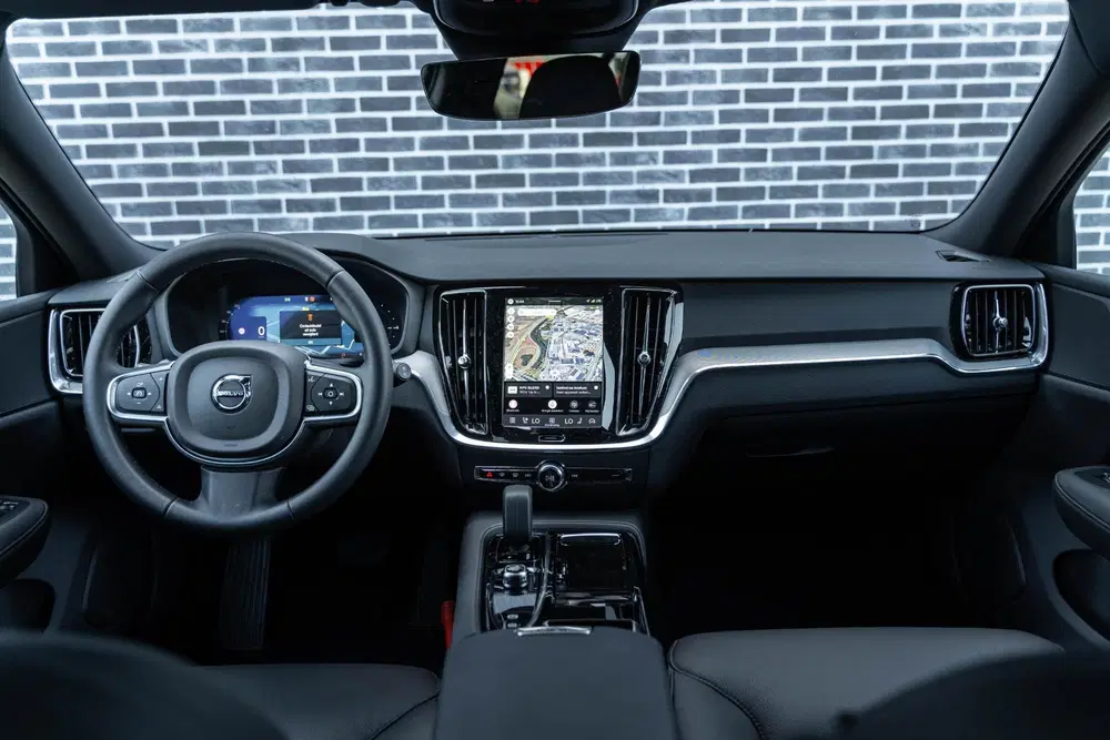 Volvo V60 T6 Plug-in hybrid AWD Essential uit 2026, foto 15
