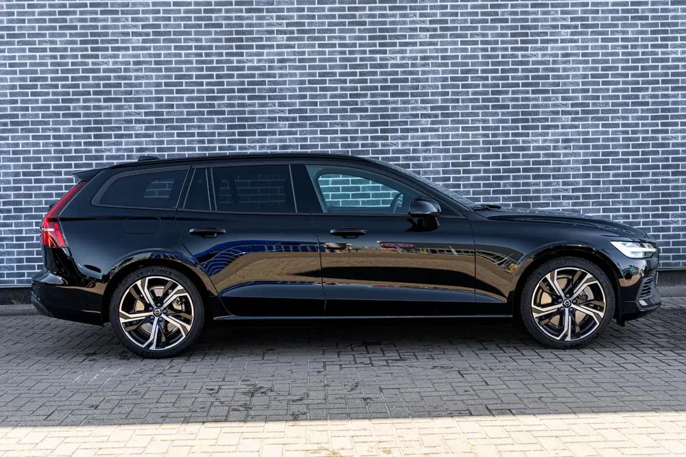 Volvo V60 T6 Plug-in hybrid AWD Essential uit 2026, foto 7