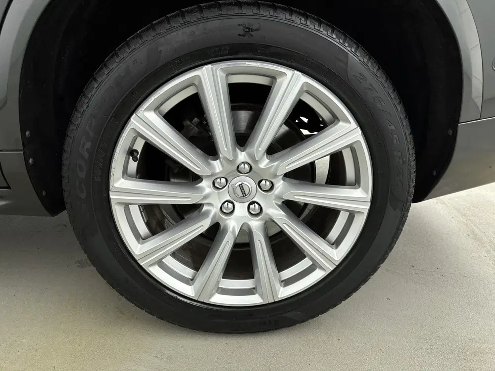 Volvo XC90 uit 2019, foto 15
