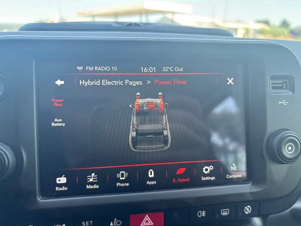 Fiat Panda 1.0 Hybrid City Life uit 2022, foto 14