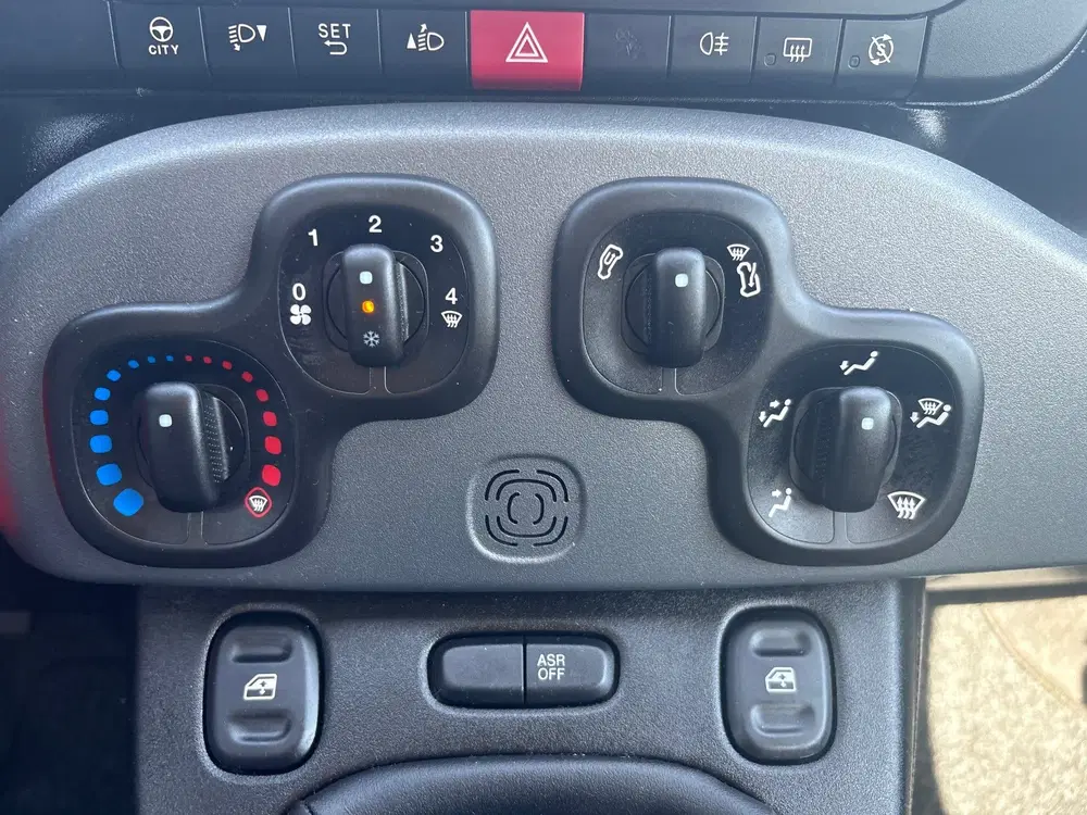 Fiat Panda 1.0 Hybrid City Life uit 2022, foto 15