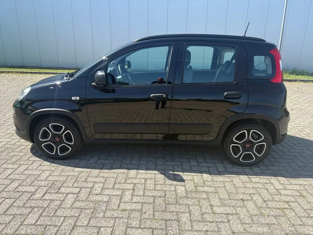 Fiat Panda 1.0 Hybrid City Life uit 2022, foto 2