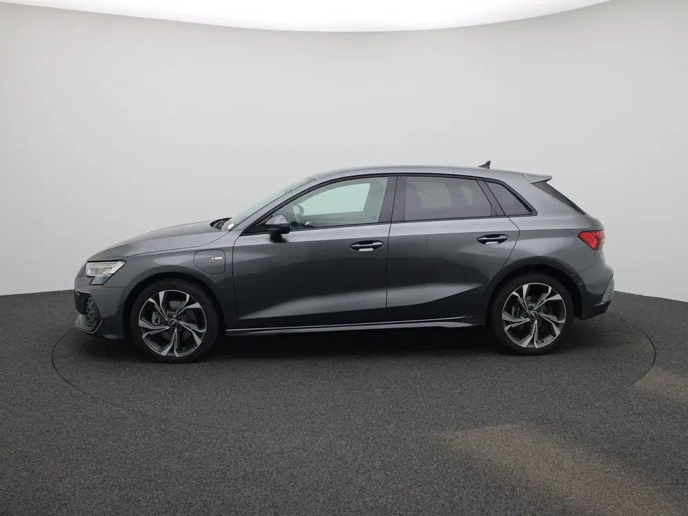 Audi A3 40 TFSI e S edition 204 PK uit 2025, foto 4