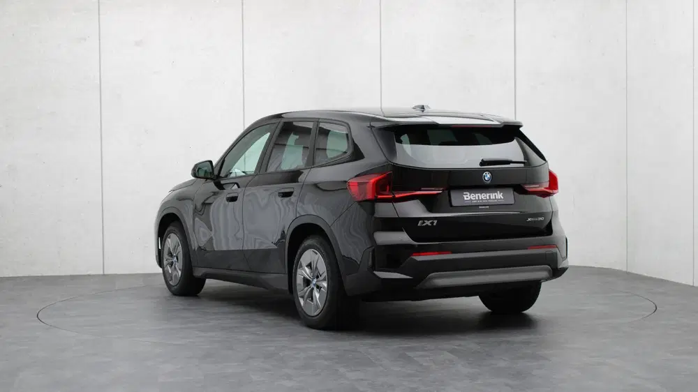 BMW iX1 xDrive30 Launch Edition uit 2022, foto 3