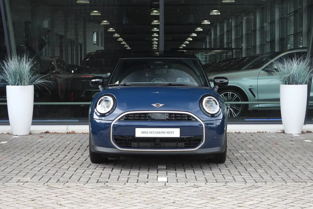 Mini Hatchback Cooper C Automaat uit 2025, foto 10