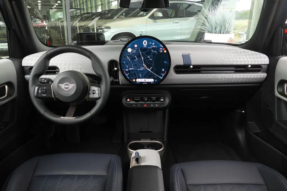 Mini Hatchback Cooper C Automaat uit 2025, foto 3