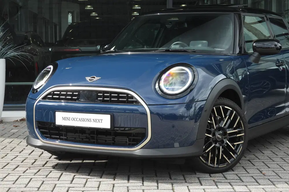 Mini Hatchback Cooper C Automaat uit 2025, foto 6