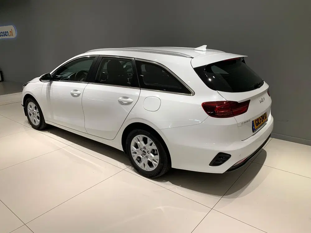 Kia Ceed 1.0 T-GDi 100pk DynamicLine uit 2024, foto 3