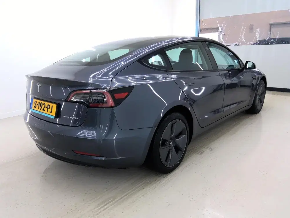 Tesla Model 3 Long-Range AWD 351pk 75 kWh 92.7% SoH UPGR uit 2023, foto 3