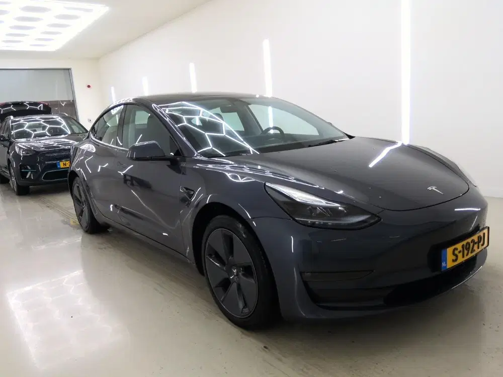 Tesla Model 3 Long-Range AWD 351pk 75 kWh 92.7% SoH UPGR uit 2023, foto 6