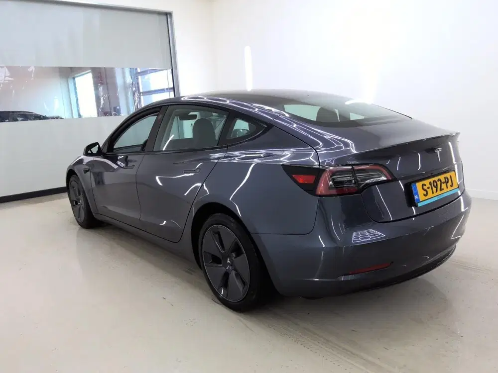 Tesla Model 3 Long-Range AWD 351pk 75 kWh 92.7% SoH UPGR uit 2023, foto 7