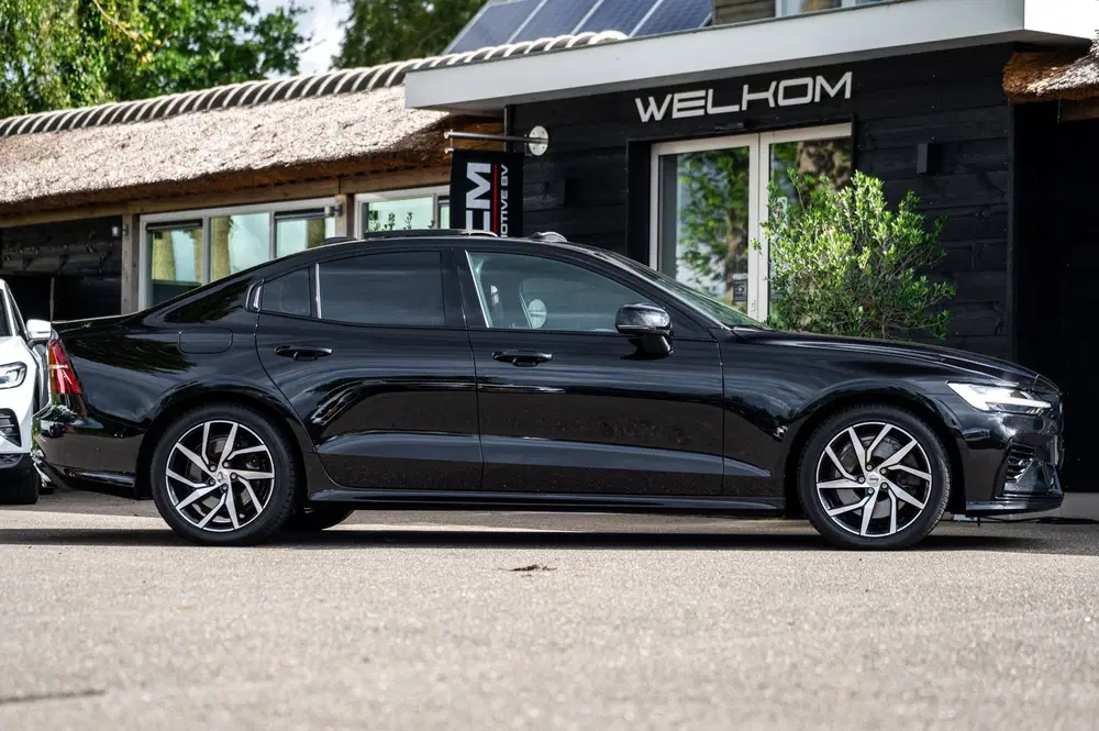 Volvo S60 2.0 Recharge T6 AWD R-Design Panoramadak I uit 2021, foto 13
