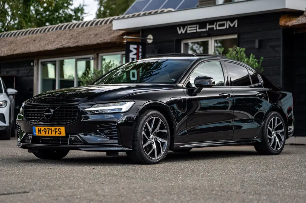 Volvo S60 2.0 Recharge T6 AWD R-Design Panoramadak I uit 2021, foto 5