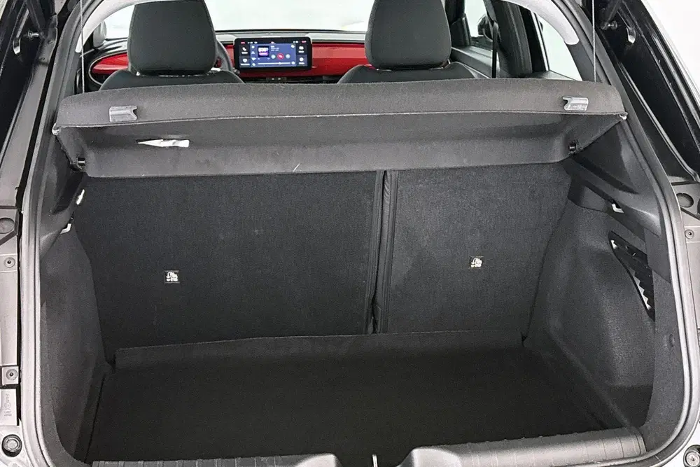 Fiat 600e RED 54 kWh Apple CarPlay Climate Control uit 2025, foto 10