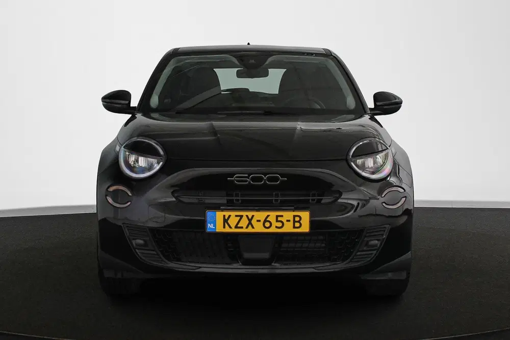 Fiat 600e RED 54 kWh Apple CarPlay Climate Control uit 2025, foto 14