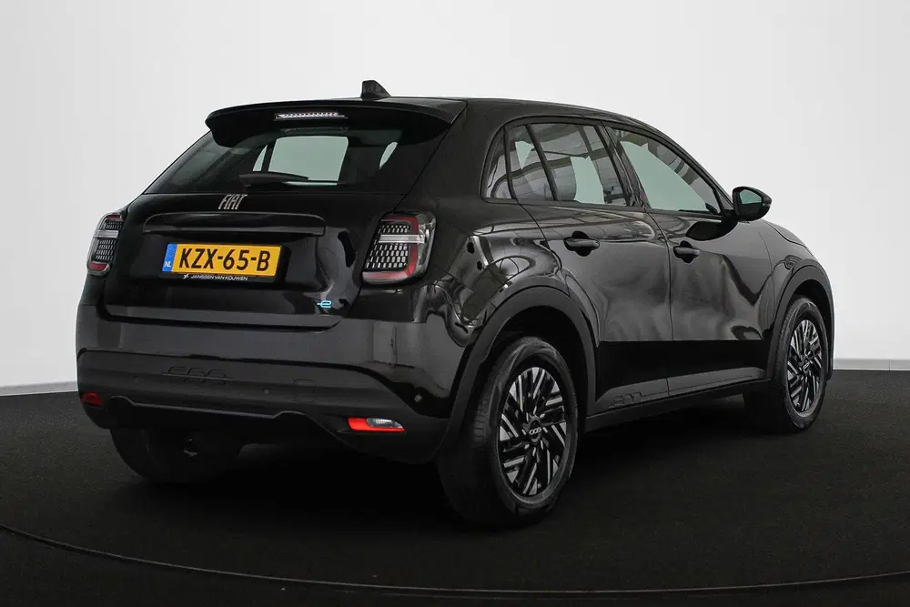 Fiat 600e RED 54 kWh Apple CarPlay Climate Control uit 2025, foto 3