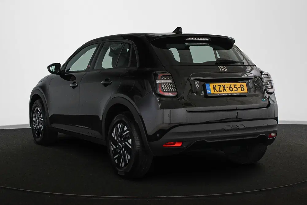 Fiat 600e RED 54 kWh Apple CarPlay Climate Control uit 2025, foto 4