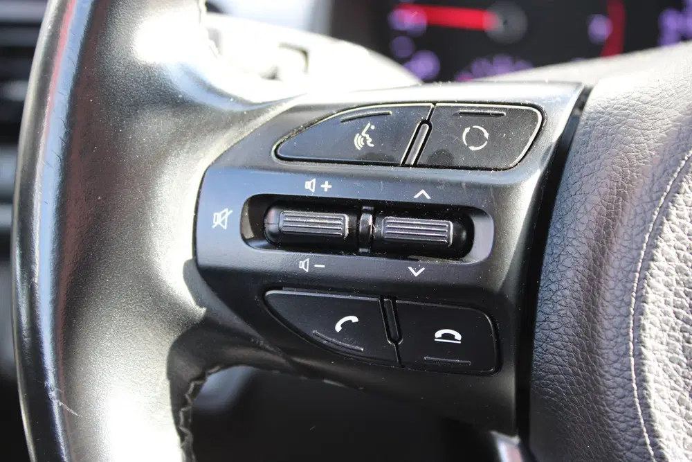 Kia Stonic 1.0 T-GDi DynamicLine uit 2020, foto 8