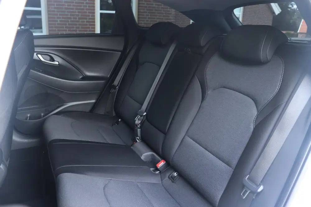 Hyundai i30 1.5 T-GDi MHEV Premium uit 2021, foto 10