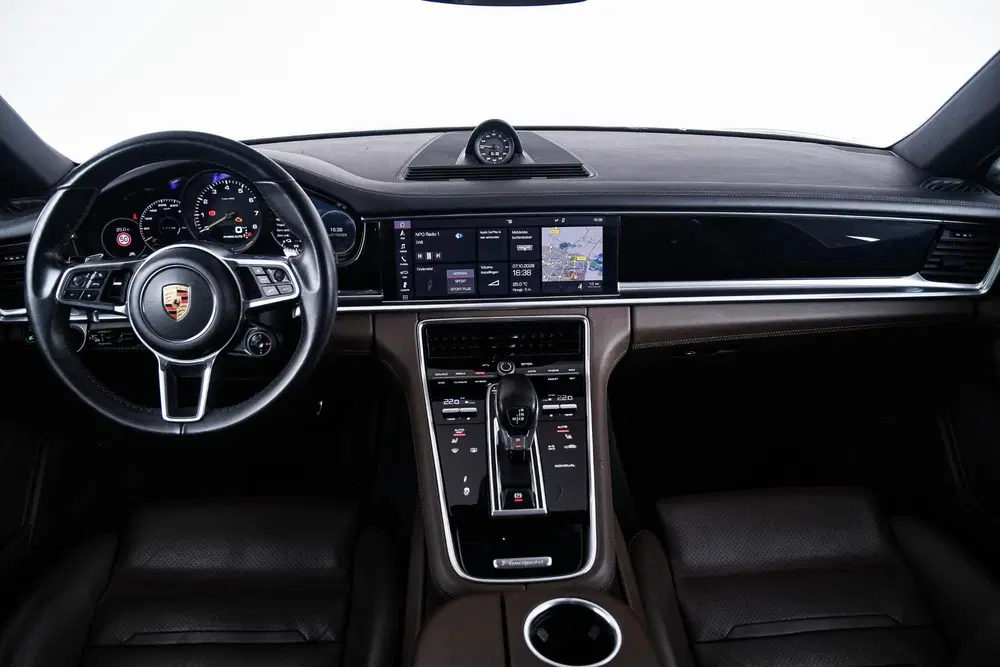Porsche Panamera Sport Turismo 2.9 4 E-Hybrid Panoramadak uit 2019, foto 3