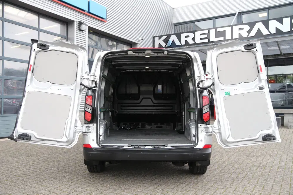Ford Transit Custom 320 2.0 TDCI 136 uit 2024, foto 3