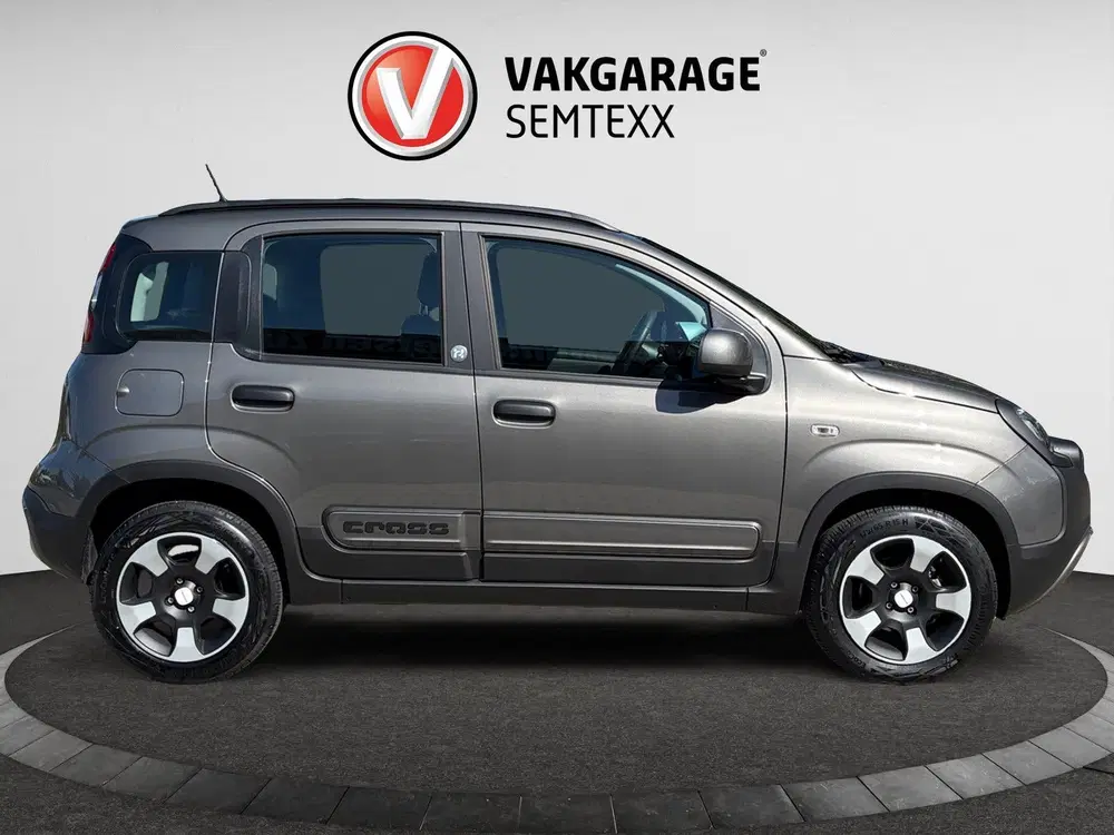 Fiat Panda 1.0 Hybrid Launch Edition uit 2020, foto 9