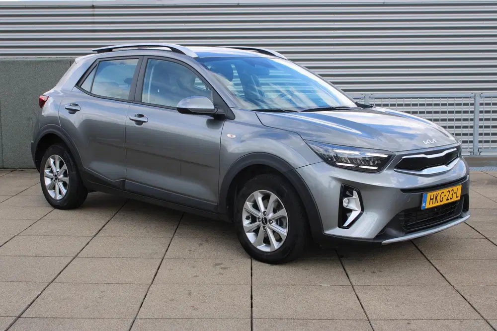 Kia Stonic 1.0 T-GDi MHEV DynamicLine AUTOMAAT NAVIGA uit 2025, foto 2