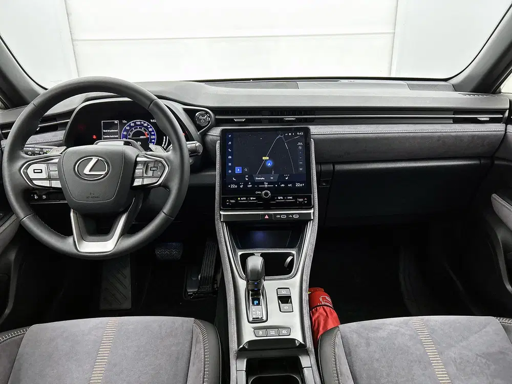 Lexus LBX Cool 2WD uit 2025, foto 4