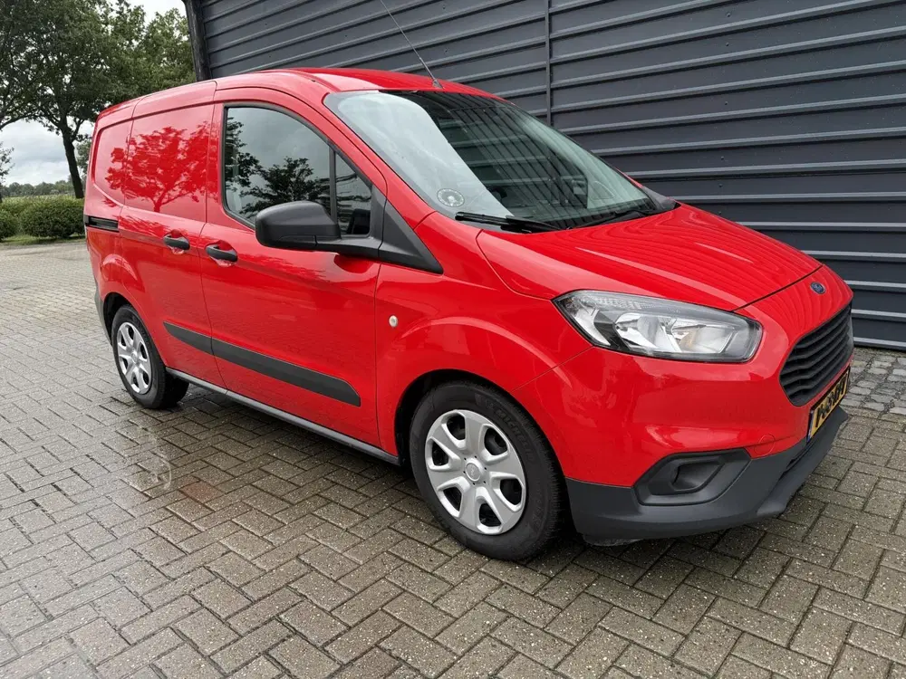 Ford Transit Courier 1.0 Benzine uit 2022, foto 7