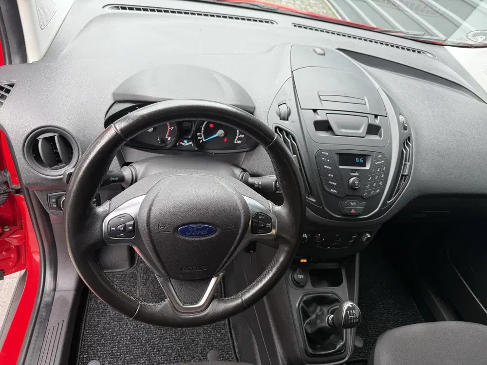 Ford Transit Courier 1.0 Benzine uit 2022, foto 9
