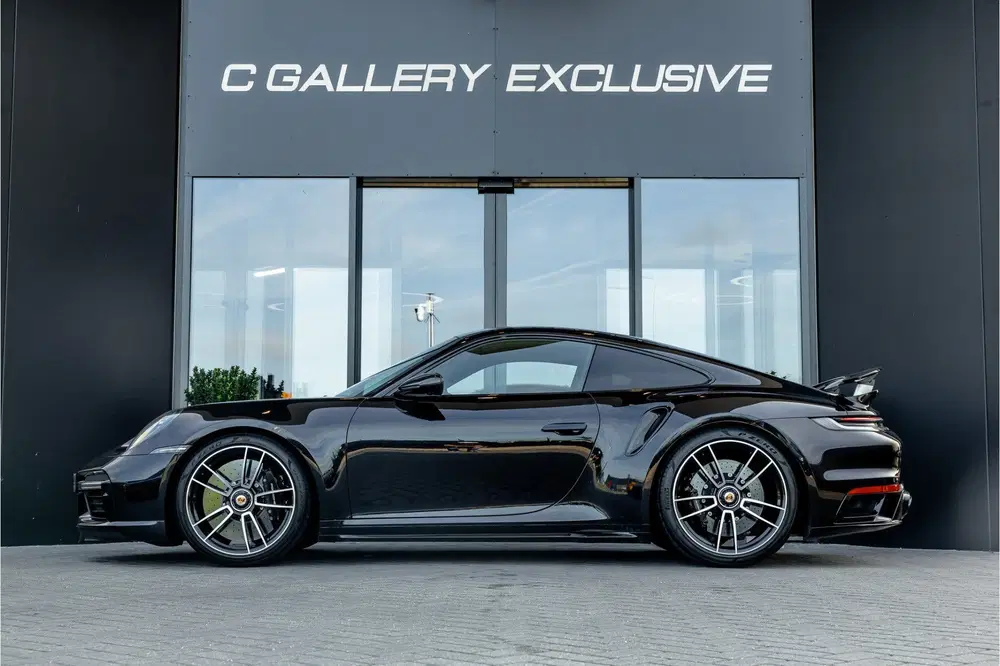 Porsche 911 3.8 Turbo S uit 2020, foto 4