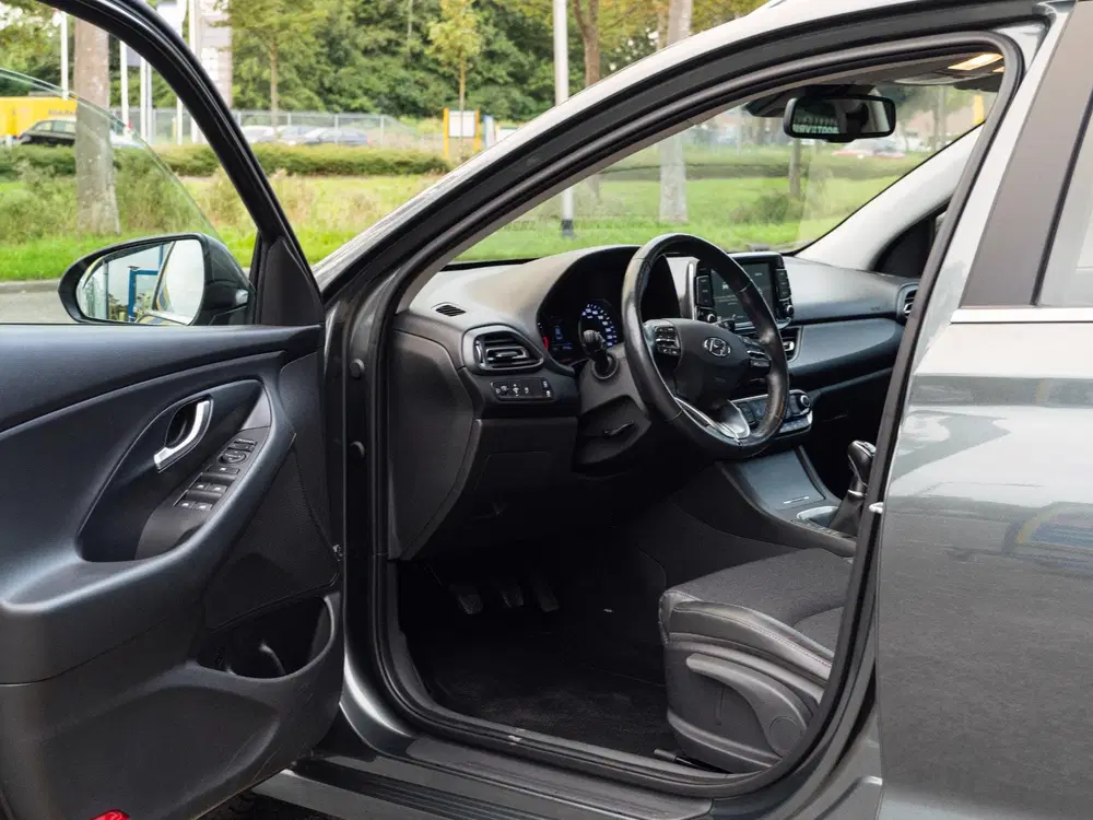 Hyundai i30 1.0 T-GDi MHEV Comfort uit 2022, foto 12